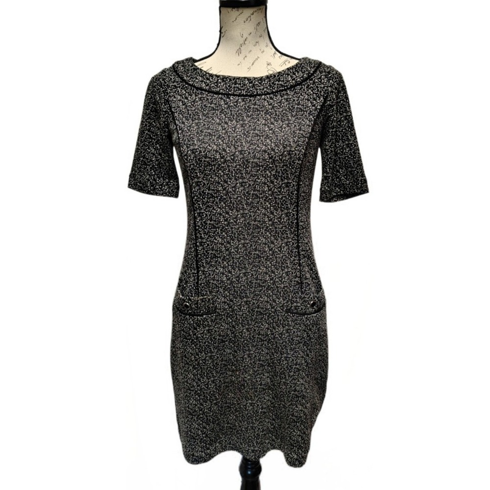 White House Black Market Retro 60s Sheath Dress 2 Black White Boat Neck Pockets